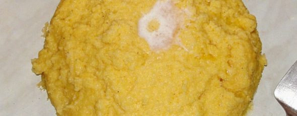 Cremige Butter-Polenta